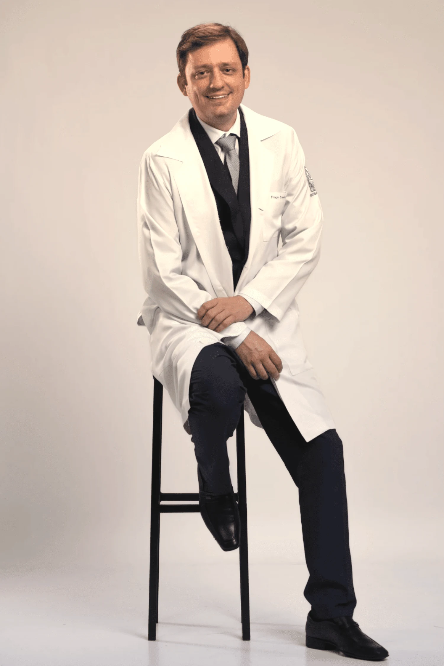Dr. Thiago Calado, cirurgião plástico